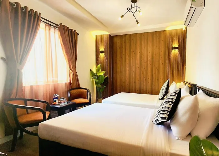 Rosa May Hotel